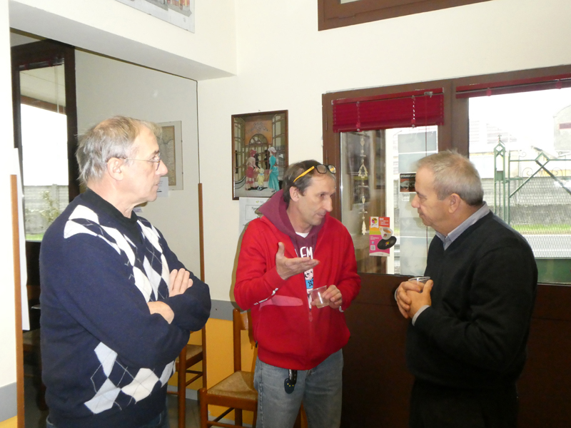 FILE0422